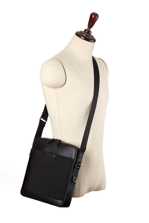 WADE  웨이드 크로스백