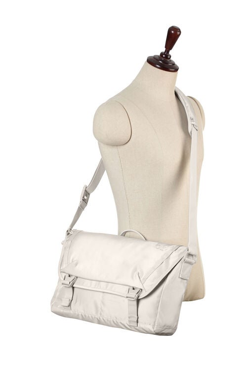 ZIION 자이언 ZIION 자이언 메신저백