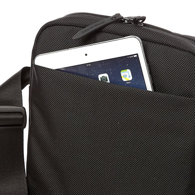 BLUNTES 블런츠 크로스백