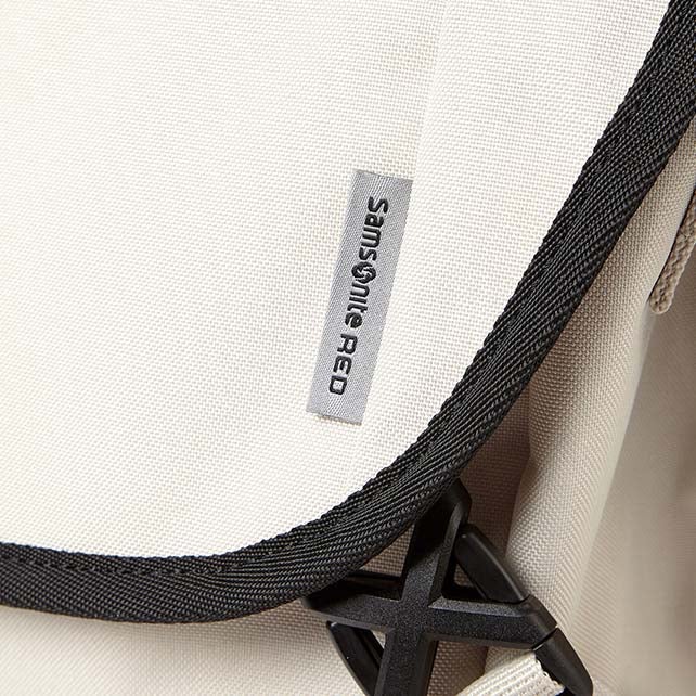 CLYNEE 클라인 메신저백