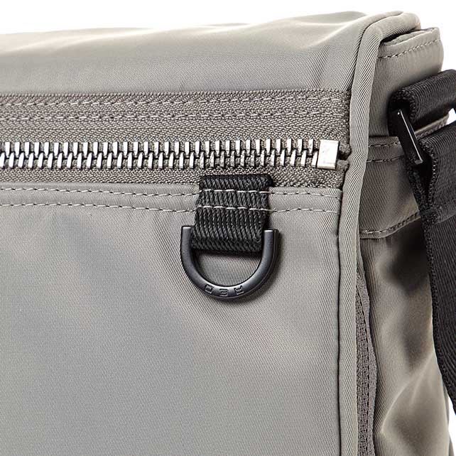 RHIANN 리안 메신저백