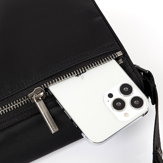 RHIANN 리안 메신저백