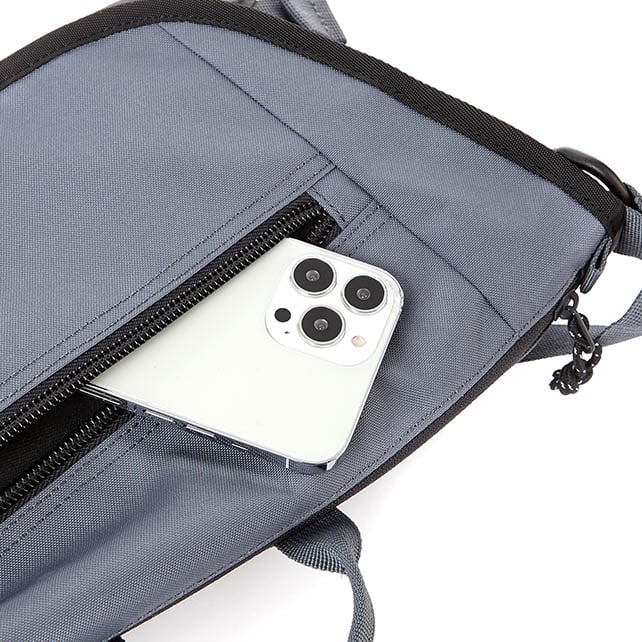 CLYNEE 클라인 메신저백