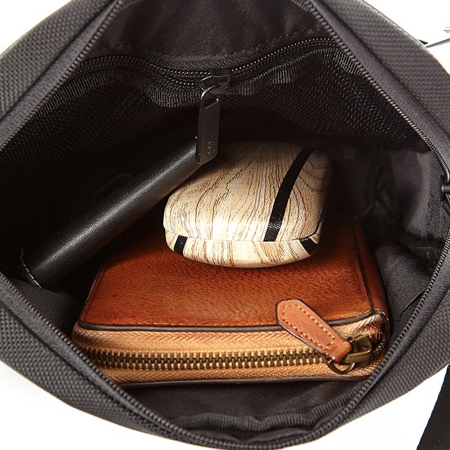 BLUNTES 블런츠 크로스백