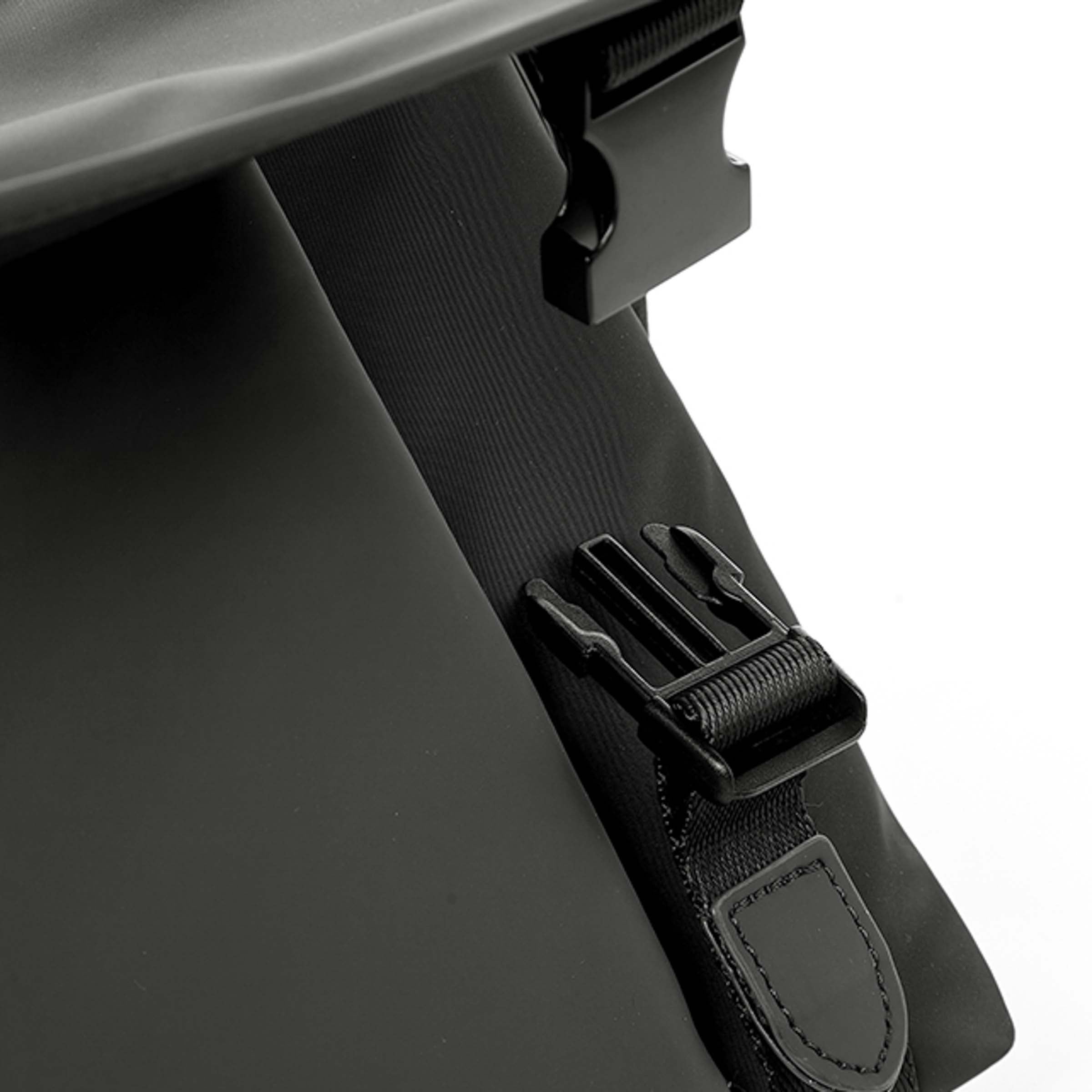 NOBERT 노버트 메신저백